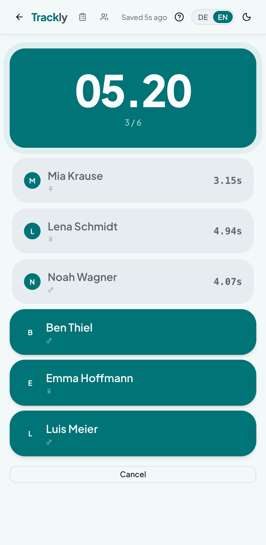 Trackly stopwatch screen showing a running timer at 32 seconds with three athletes already tapped and their split times recorded